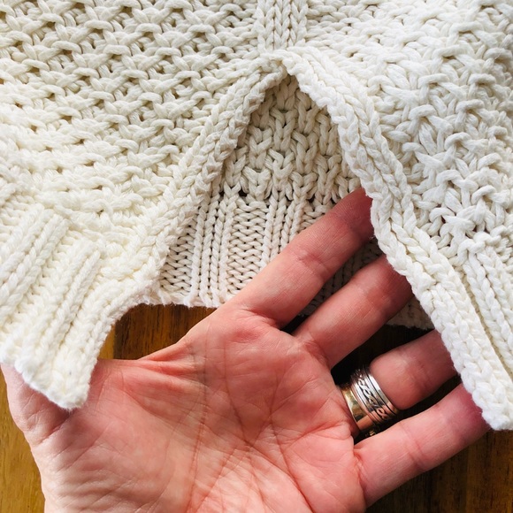 Comfy/Casual -SM- Baggy Cream Sweater - Picture 6 of 10